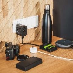 Steckdosen Universaladapter Green Cell TripCharge Pro AC100-240 maximal 880-1840W 110-240V USB-C Power Delivery USB Ultra Charge Black
